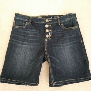 SIMPLY VERA denim mid rise shorts